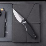 Nóż Składany Real Steel Spectrum 7142BS Thumb Disc Button Lock Satin Nitro-V Black G10 by Poltergeist Works - obrazek 2