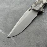 Nóż Składany MK Knives & Tools Ingeni MT 'CAMO 2' | Seria Mid-Tech Po Customizacji | Sand Blasted CPM-S90V Grey/Shadow Brown Anodized Titanium Flipper Frame Lock - obrazek 4