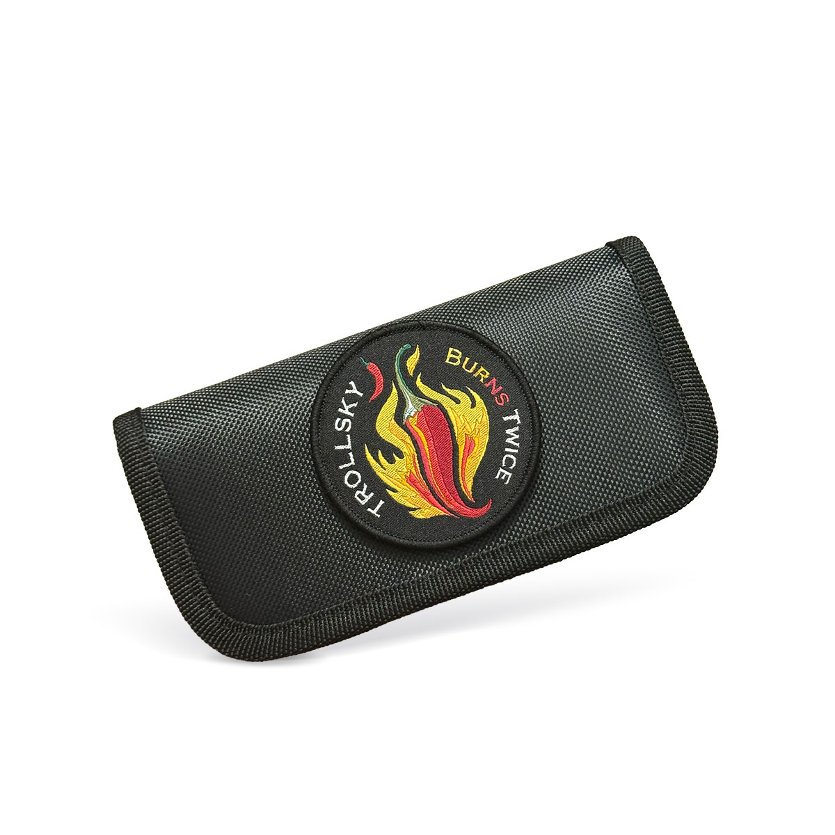 Trollsky-Pouch-with-Patch-Burns-Twice-MTA012-01.jpg Pokrowiec Trollsky Burns Twice Team Na 2 Noże Składane i Akcesoria - obrazek 1