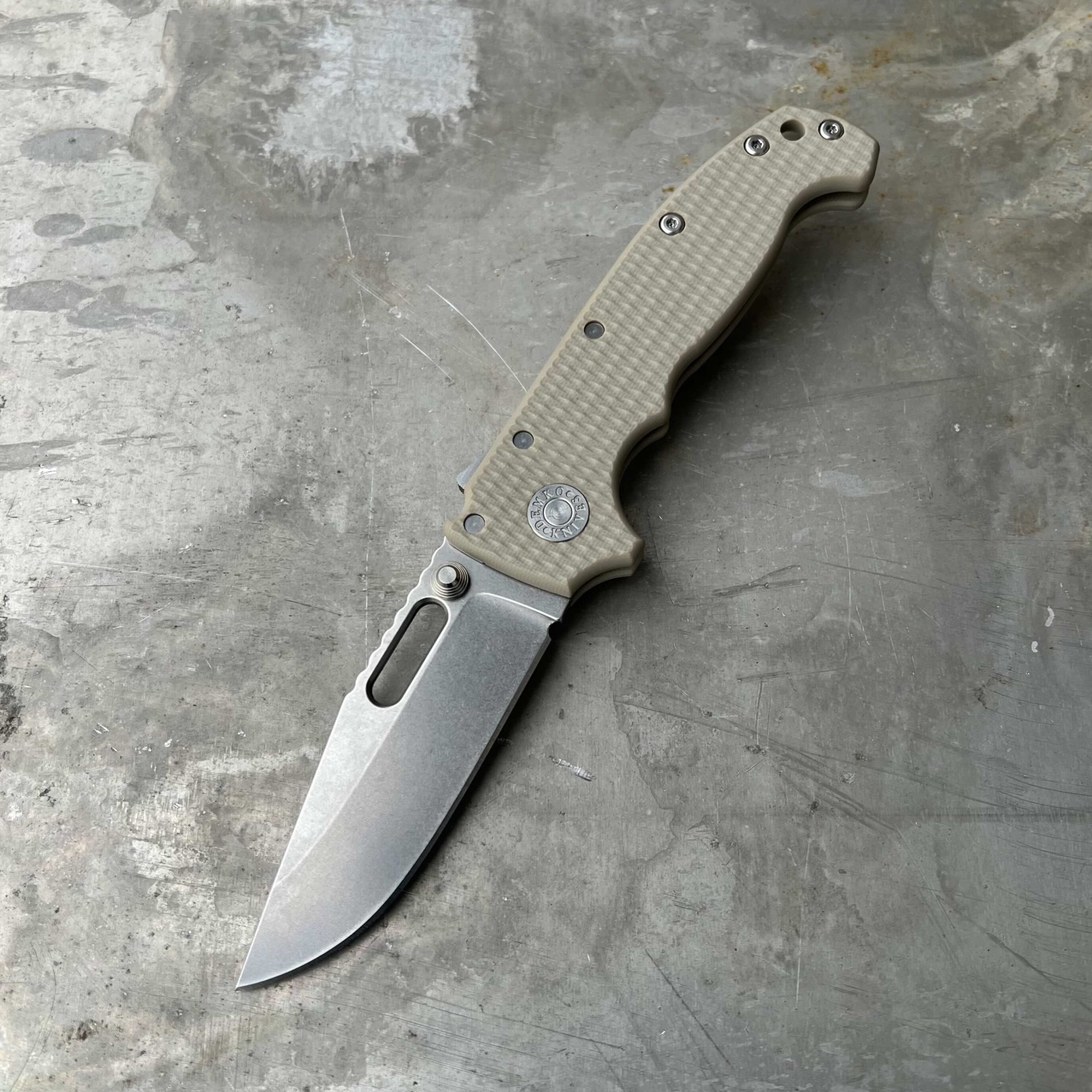 Nóż składany Demko Knives MGAD20S Clip Point 20CV Shark Lock Tan G10