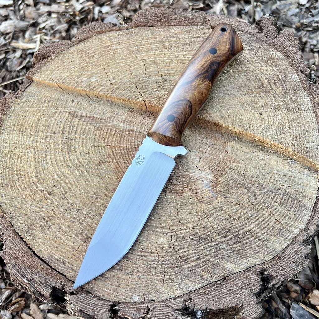 KD Knives - Marauder Shadowforge Ironwood 01 Nóż KD Knives Kamil Długosz Marauder "Shadowforge" | Satin Elmax Ironwood - obrazek 1