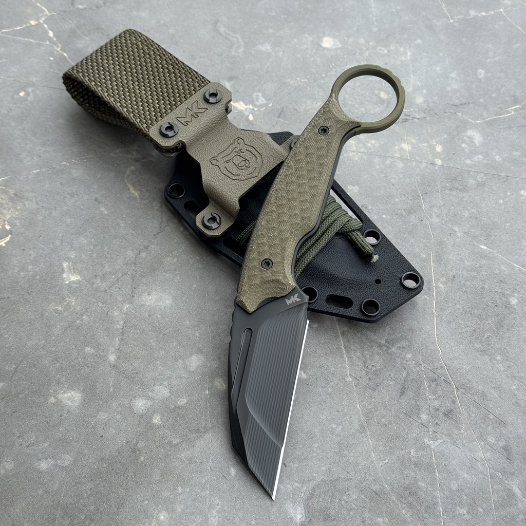 Nóż MK Knives & Tools Claw "Fear The Bear" DLC Vanadis 23 & Titanium Figner Ring Green Canvas Micarta & Black G10 Black Kydex