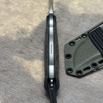 Nóż MK Knives & Tools Crowbar "Fear The Bear" Bead Blasted Elmax Camo Canvas Micarta/Black G10 OD Green Kydex - obrazek 6