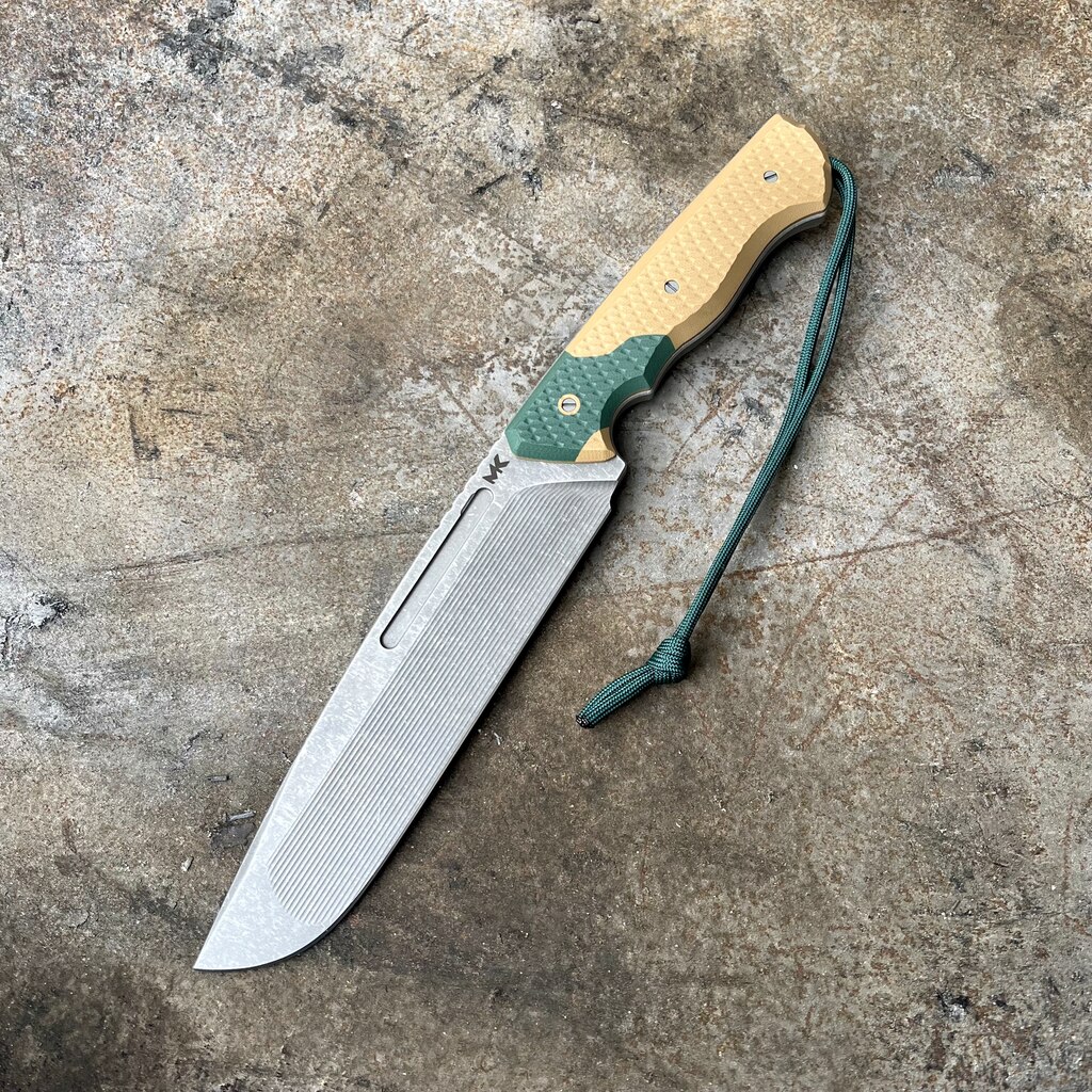 Nóż MK Knives & Tools Crowbar "Postapo" Stonewashed Elmax Coyote/Green G10 Kydex
