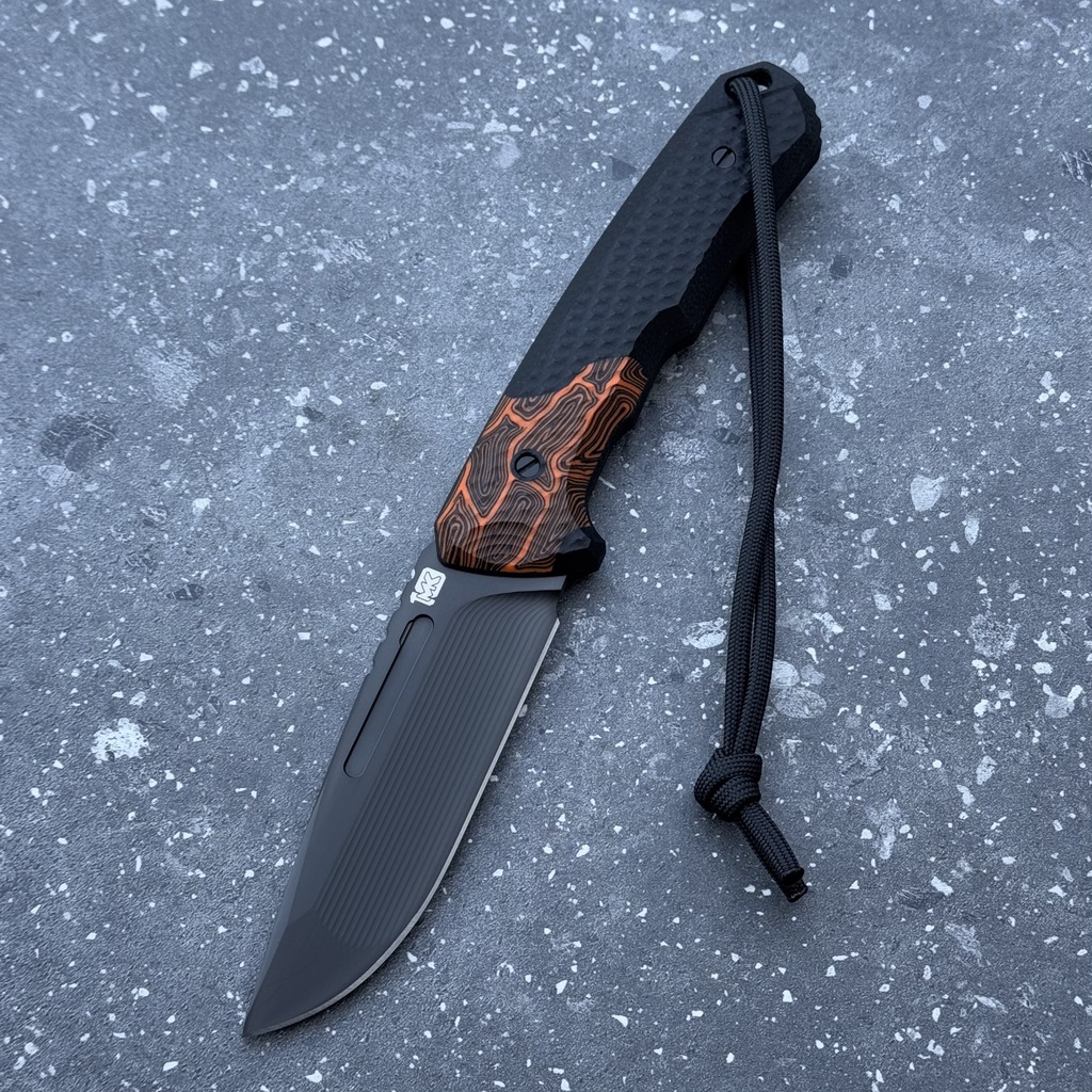 Nóż MK Knives & Tools Venn 'Postapo' 10th Anniversary Logo DLC Vanadis 4 Extra Black/Orange Turtle G10 Black Carbon Holstex