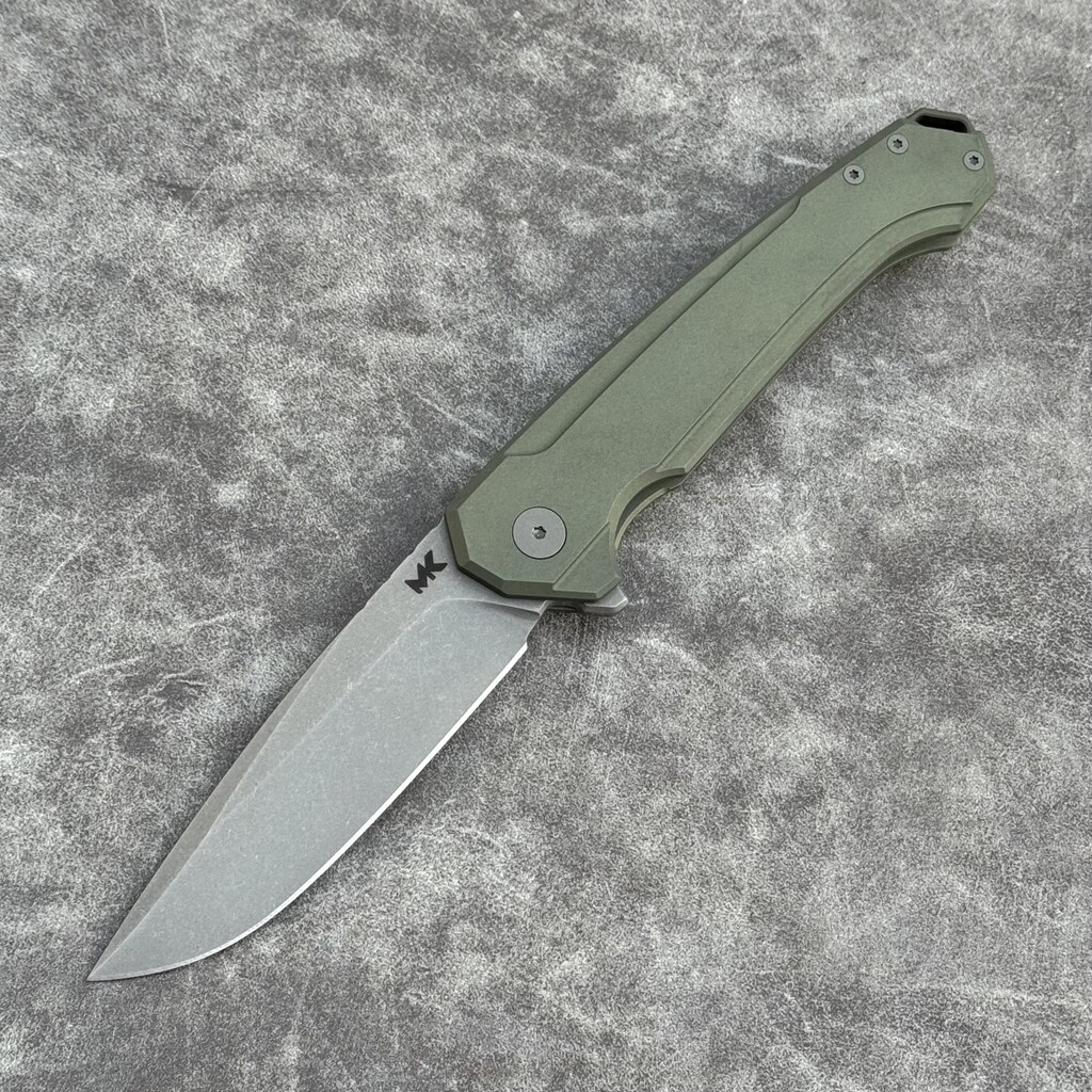 Nóż Składany MK Knives & Tools Ingeni MT 'Oleaf' | Seria Mid-Tech Po Customizacji | Stonewashed CPM-S90V Green Titanium Flipper Frame Lock