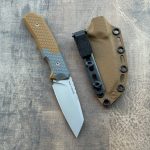 Nóż MK Knives & Tools Flin "Expedition" Bead Blasted M390 Coyote Brown G10 / Grey Inserts OD Coyote Kydex - obrazek 2
